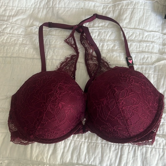 Victoria's Secret Other - Front close bra